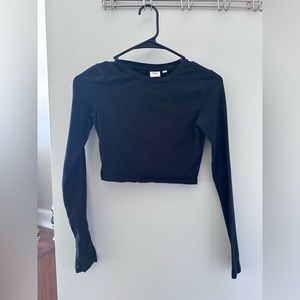 Aritzia Long Sleeve Crop Top